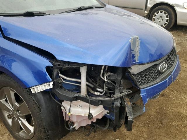 KNAFU6A23C5625837 - 2012 KIA FORTE EX BLUE photo 9