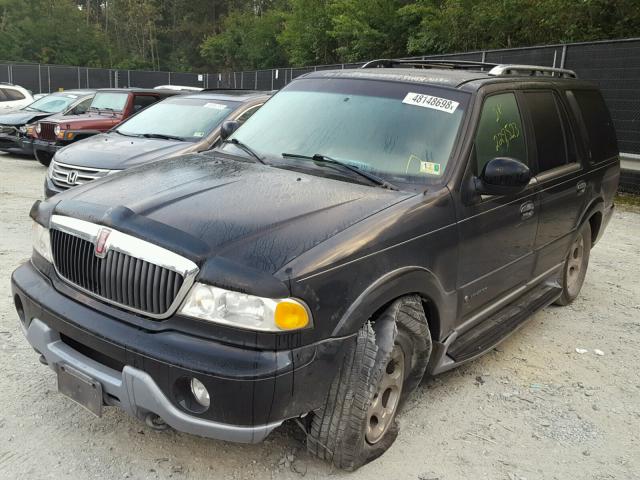 5LMFU28A0YLJ37479 - 2000 LINCOLN NAVIGATOR Қара фото 2