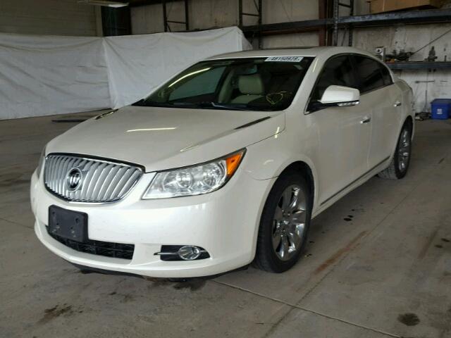 1G4GC5GG3AF167551 - 2010 BUICK LACROSSE C WHITE photo 2