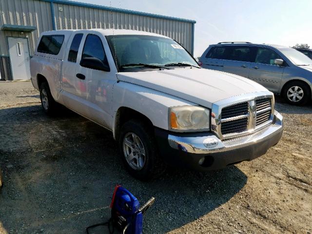 1D7HW42K75S220793 - 2005 DODGE DAKOTA SLT WHITE photo 1