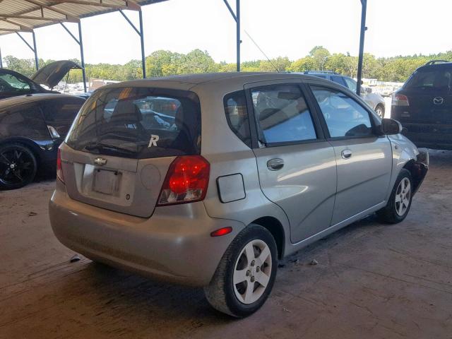 KL1TD62605B365108 - 2005 CHEVROLET AVEO BASE ვერცხლისფერი ფოტო 4