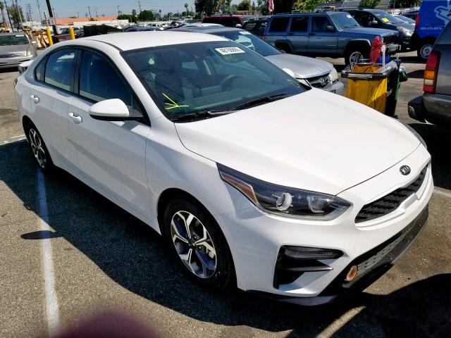 3KPF24AD7KE075382 - 2019 KIA FORTE FE WHITE photo 1