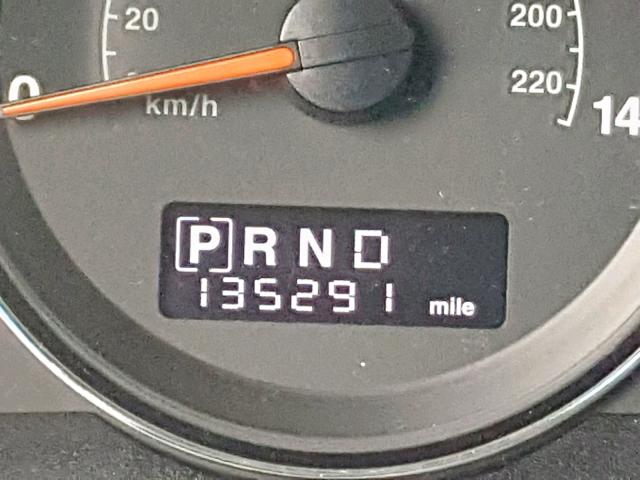 1J8HG48N58C241626 - 2008 JEEP COMMANDER ნაცრისფერი ფოტო 8