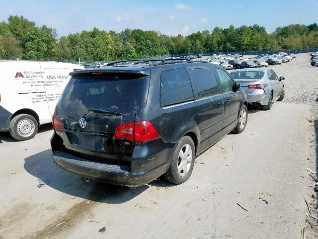 2V8HW34179R549773 - 2009 VOLKSWAGEN ROUTAN SE BLACK photo 4