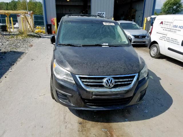 2V8HW34179R549773 - 2009 VOLKSWAGEN ROUTAN SE BLACK photo 9