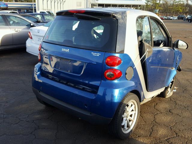 WMEEJ31X88K124051 - 2008 SMART FORTWO PUR BLUE photo 4