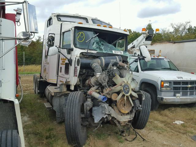 1XKADB9X0WJ770324 - 1998 KENWORTH CONSTRUCTI WHITE photo 1