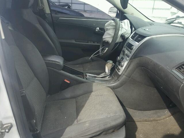 1G1ZC5E03CF273397 - 2012 CHEVROLET MALIBU 1LT WHITE photo 5