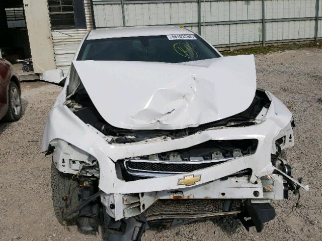 1G1ZC5E03CF273397 - 2012 CHEVROLET MALIBU 1LT WHITE photo 9