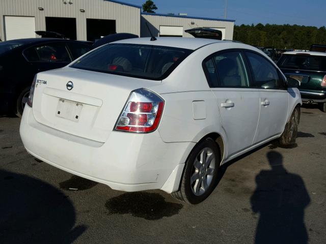 3N1AB61E99L649617 - 2009 NISSAN SENTRA 2.0 WHITE photo 4