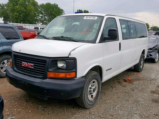 1GJHG39U551138987 - 2005 GMC SAVANA G35 WHITE photo 2