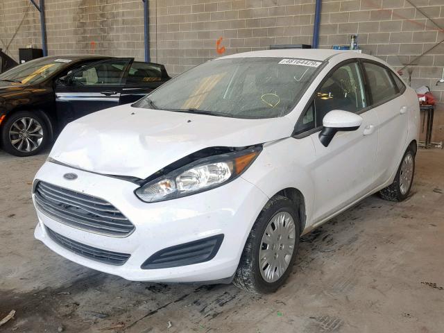 3FADP4AJ4FM189677 - 2015 FORD FIESTA S WHITE photo 2