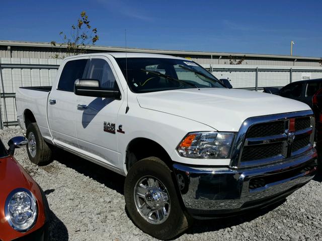 3C6UR5DL5JG215869 - 2018 RAM 2500 SLT WHITE photo 1
