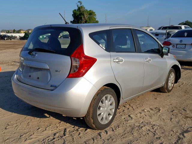 3N1CE2CP4FL402475 - 2015 NISSAN VERSA NOTE SILVER photo 4