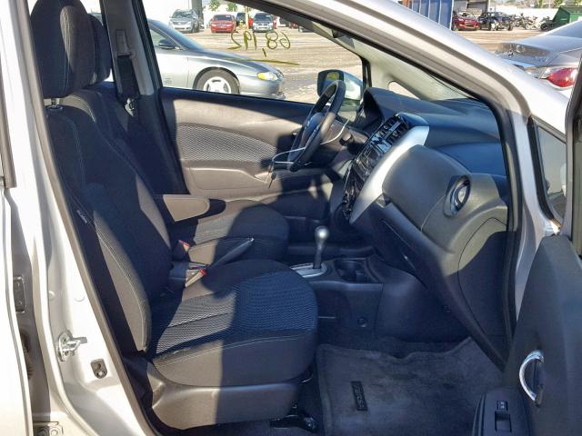 3N1CE2CP4FL402475 - 2015 NISSAN VERSA NOTE SILVER photo 5