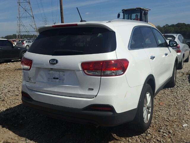 5XYPG4A33HG276527 - 2017 KIA SORENTO LX WHITE photo 4