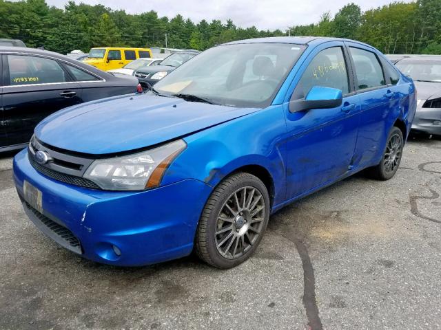 1FAHP3GN8AW165767 - 2010 FORD FOCUS SES BLUE photo 2