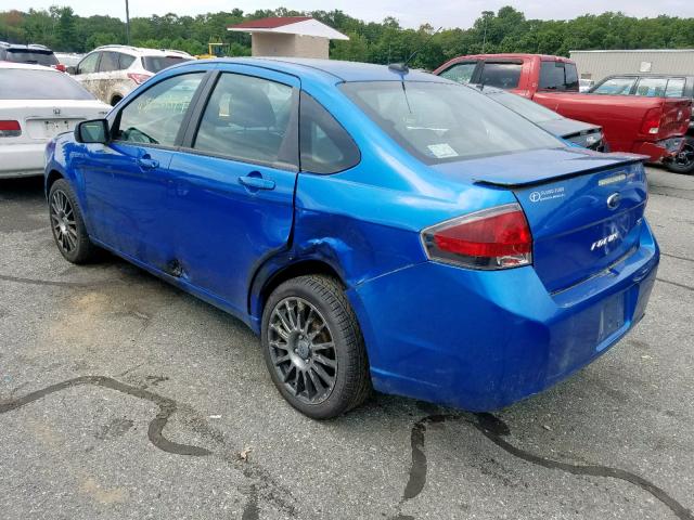 1FAHP3GN8AW165767 - 2010 FORD FOCUS SES BLUE photo 3