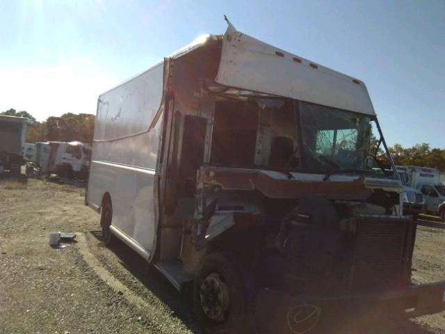 4UZAANDU68CZ85552 - 2008 FREIGHTLINER CHASSIS M WHITE photo 1