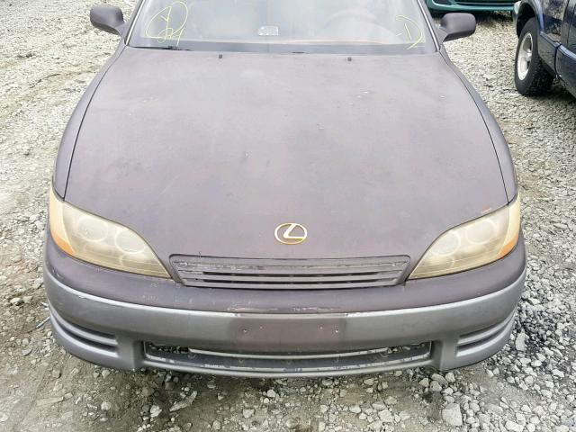 JT8BF12G1T0148359 - 1996 LEXUS ES 300 GREEN photo 9