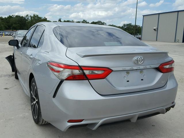 4T1B11HK2JU663691 - 2018 TOYOTA CAMRY L SILVER photo 3