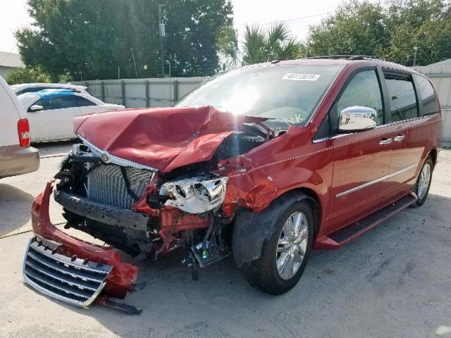 2A4RR6DX1AR239971 - 2010 CHRYSLER TOWN & COU RED photo 2