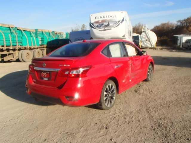 3N1CB7AP3HY293151 - 2017 NISSAN SENTRA SR RED photo 4