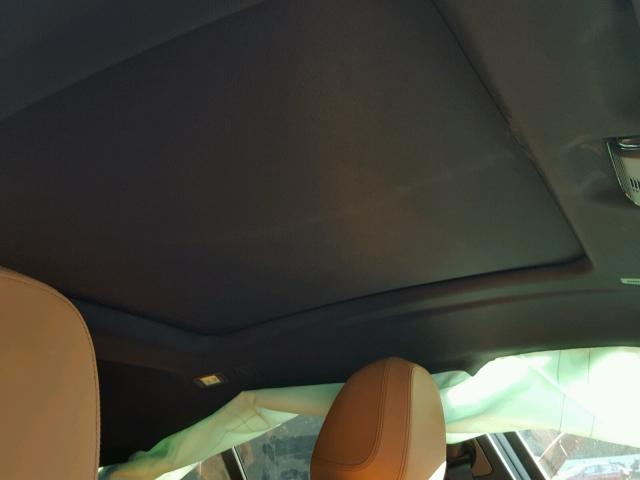 5UXUJ3C59KLG51945 - 2019 BMW X4 XDRIVE3 WHITE photo 9