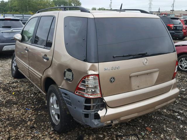 4JGAB54E82A306695 - 2002 MERCEDES-BENZ ML 320 BEIGE photo 3