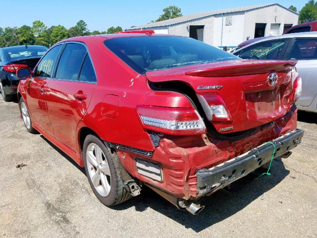 4T1BF3EK8BU621920 - 2011 TOYOTA CAMRY BASE RED photo 3