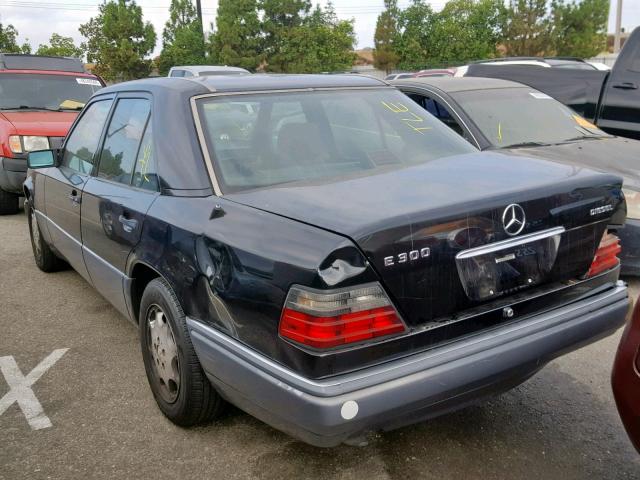 WDBEB31E3SC186239 - 1995 MERCEDES-BENZ E 300D BLACK photo 3