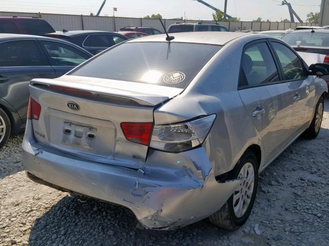 KNAFU4A25D5721037 - 2013 KIA FORTE EX GRAY photo 4