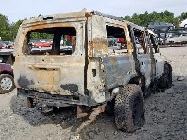 1J8HG48N26C332382 - 2006 JEEP COMMANDER 白色 照片 4