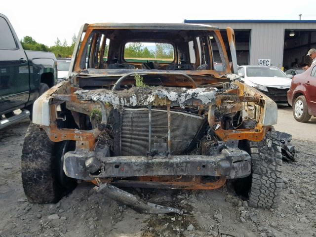 1J8HG48N26C332382 - 2006 JEEP COMMANDER 白色 照片 9