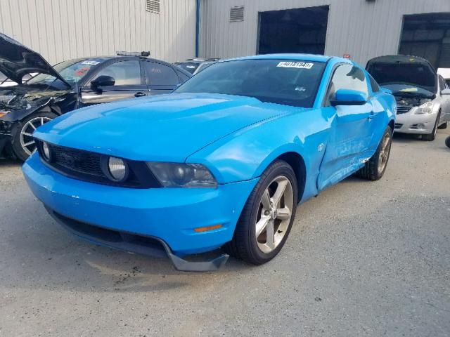 1ZVBP8CH8A5129531 - 2010 FORD MUSTANG GT BLUE photo 2