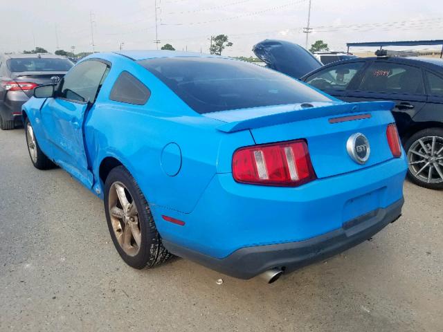 1ZVBP8CH8A5129531 - 2010 FORD MUSTANG GT BLUE photo 3