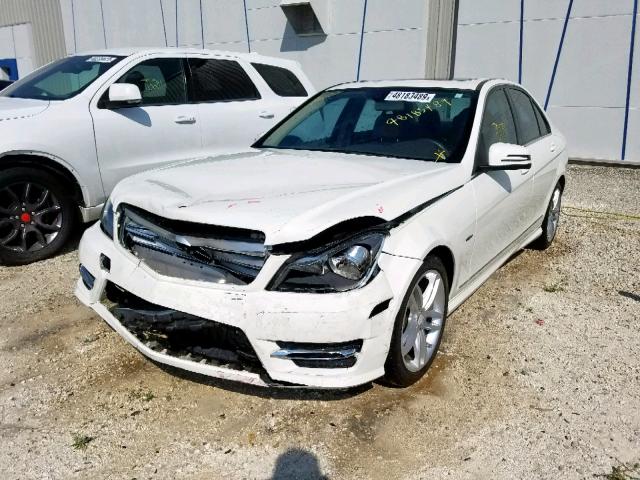 WDDGF4HBXCR226921 - 2012 MERCEDES-BENZ C 250 WHITE photo 2