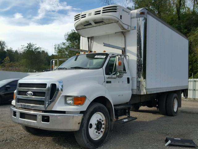 3FRWF65N05V101363 - 2005 FORD F650 SUPER WHITE photo 2