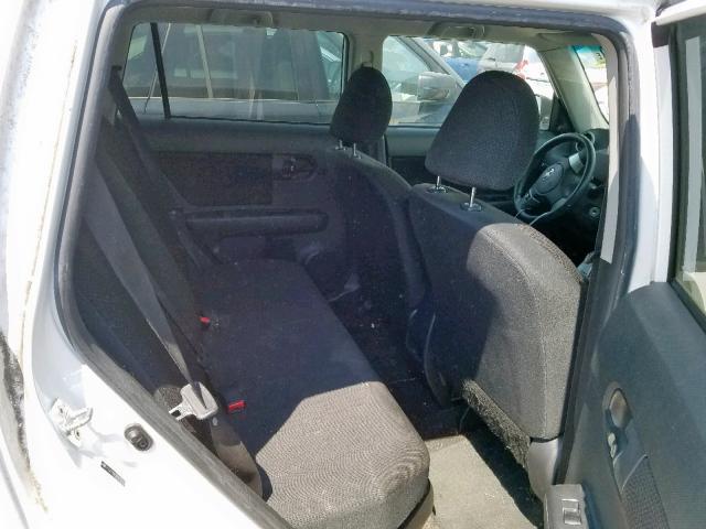 JTLKE50E591072701 - 2009 TOYOTA SCION XB WHITE photo 6