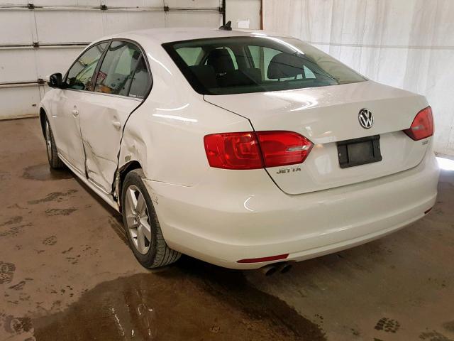 3VWLL7AJ3DM381587 - 2013 VOLKSWAGEN JETTA TDI WHITE photo 3