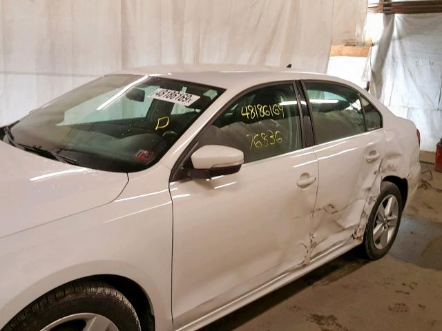 3VWLL7AJ3DM381587 - 2013 VOLKSWAGEN JETTA TDI WHITE photo 9