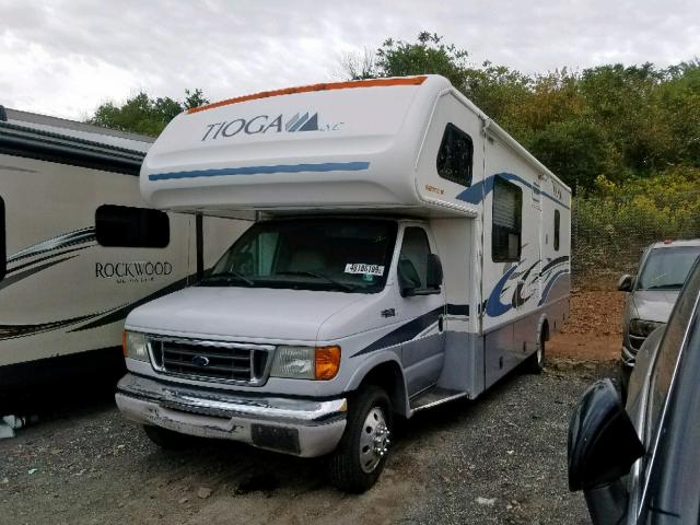 1FDXE45S34HA36138 - 2004 TIOG ECONOLINE WHITE photo 2