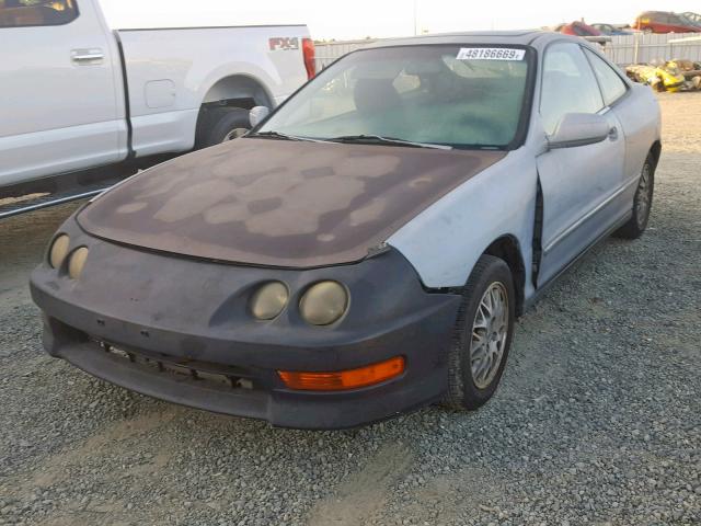 JH4DC4355WS011000 - 1998 ACURA INTEGRA LS SILVER photo 2