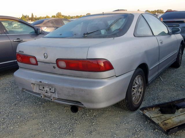 JH4DC4355WS011000 - 1998 ACURA INTEGRA LS SILVER photo 4