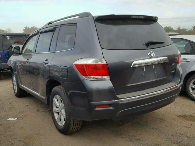 5TDBK3EH8DS268106 - 2013 TOYOTA HIGHLANDER GRAY photo 3