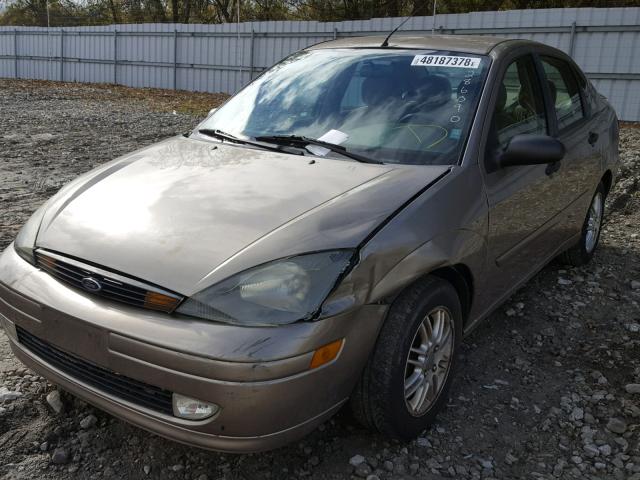 1FAFP34333W286090 - 2003 FORD FOCUS SE C GOLD photo 2