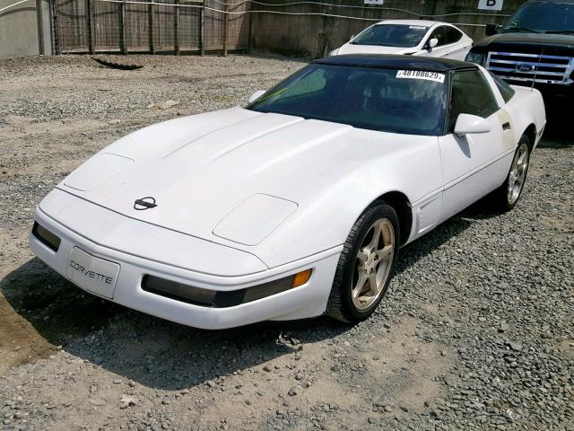 1G1YY22P1S5117540 - 1995 CHEVROLET CORVETTE WHITE photo 2