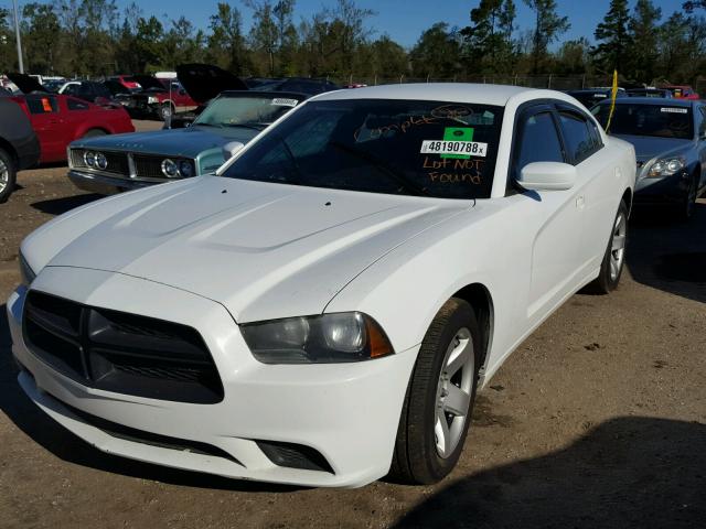 2C3CDXAT6EH344927 - 2014 DODGE CHARGER PO WHITE photo 2