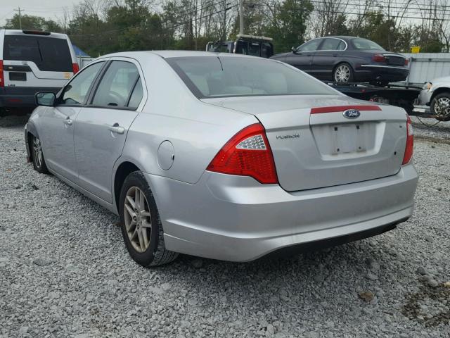 3FAHP0GA4BR165135 - 2011 FORD FUSION S SILVER photo 3