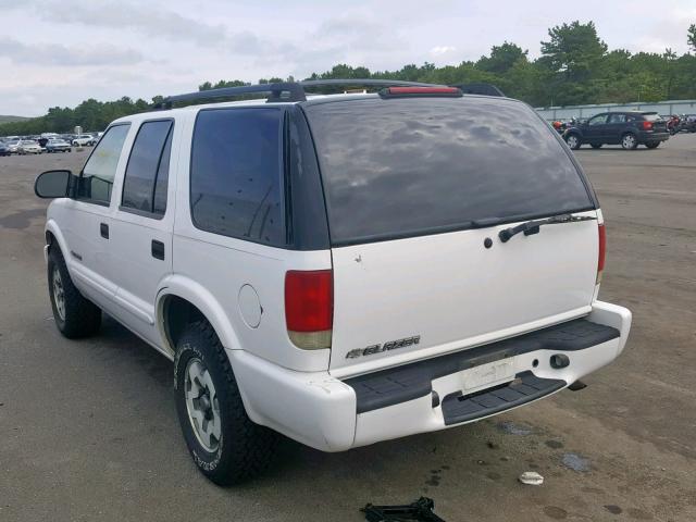 1GNDT13X54K107540 - 2004 CHEVROLET BLAZER WHITE photo 3